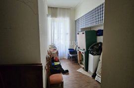 RIJEKA, CENTAR- stan 190,77 udaljen 50m od mora, Rijeka, Appartment