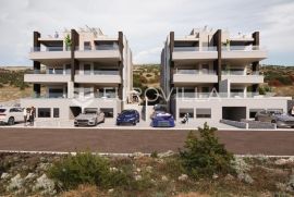 Pag, Šimuni dvosoban stan u prizemlju  NKP 108,32m2 s vrtom, Pag, Διαμέρισμα