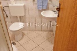 Dugi rat, studio apartman 20m od mora, Dugi Rat, Appartamento