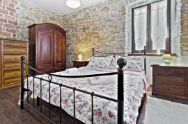 Kamena villa sa bazenom na prodaju, Umag,okolica, Istra, Umag, Casa