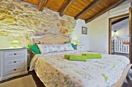 Kamena villa sa bazenom na prodaju, Umag,okolica, Istra, Umag, Casa