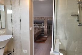 ZADAR, PAKOŠTANE - Dvoetažni apartman s predivnim pogledom, Pakoštane, Appartamento