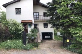 Kuća na 15 minuta od Beograda,sa lepim pogledom,Tranšped,Vrčin,230m2, Grocka, Famiglia