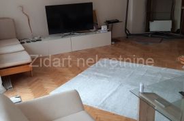 Kuća za život, odmor i uživanje, Avala, 280m2, 10a, Grocka, Casa