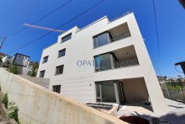 Opatija blizina centra stan 2.kat, 3S+DB, 139.06 m2, Opatija, Διαμέρισμα