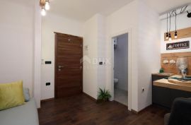 RIJEKA, CENTAR - tri luksuzna apartmana u centru Rijeke., Rijeka, Kвартира