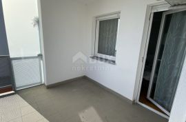 OPATIJA, VOLOSKO - predivan stan 71m2 za najam s garažnim mjestom, balkon, pogled na more, Opatija, شقة