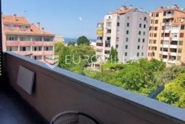 Istra, Rovinj, funkcionalan stan s dvije spavaće sobe i pogledom na mora NKP 73,60, Rovinj, Appartamento