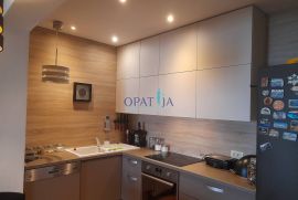 Opatija blizina centra stan, 2S+DB, 54.69 m2, 2.kat, Opatija, Appartamento