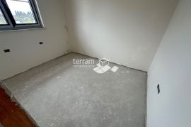 Istra, Pula, okolica, stan 78,54m2, I. kat, 2SS+DB, parking, NOVO!! #prodaja, Pula, Flat