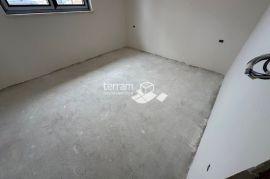 Istra, Pula, okolica, stan 109,40m2, 3SS+DB, II. kat, parking, NOVO!! #prodaja, Pula, Διαμέρισμα