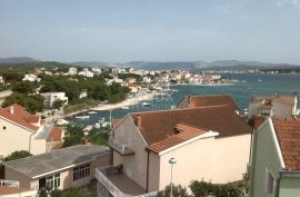 ŠIBENIK, BRODARICA - Tri stana u prizemlju, Šibenik - Okolica, Kuća