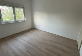 Izdajem smestaj za radnike-Ugrinovci, Zemun, Oda