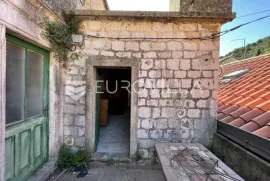 Ston, prekrasna tradicionalna kamena kuća, 450 m2, Ston, Famiglia