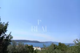 Otok Čiovo građevinsko zemljište 3700 m2, Trogir, Terrain