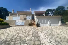 Zadar, Ugljan, jedinstvena kamena kuća uz more na parceli od 2200 m2, Preko, Casa