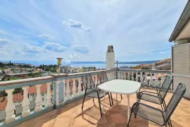 APARTMANSKA KUĆA U CENTRU CRIKVENICE, Crikvenica, بيت