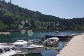 Autohtona dalmatinska kuća - prvi red do mora!!!, Novigrad, House