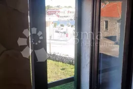 TRIBUNJ CENTAR GRADA KAMENA KUĆA, Vodice, Casa