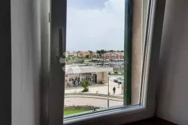 TRIBUNJ CENTAR GRADA KAMENA KUĆA, Vodice, Casa