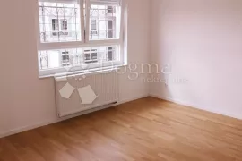 Novi stan s tri sobe, terasom i liftom!, Zagreb, Appartment