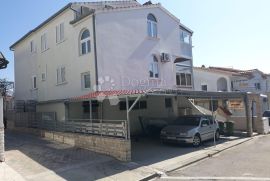 VODICE PREKRASAN STAN BLIZU MORA 95 M2, Vodice, Appartamento