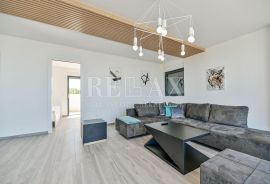 KRK, MALINSKA - Luksuzni penthouse s pogledom na more, Malinska-Dubašnica, Flat