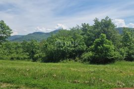 ISTRA, OPRTALJ - Prostrano zemljište u mirnom naselju s pogledom na krajolik, Oprtalj, Terreno