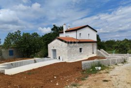 ISTRA, POREČ - Kuća sa bazenom na mirnoj lokaciji, Poreč, House