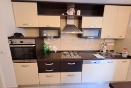 RIJEKA obiteljski stan 80m2, Rijeka, Appartement