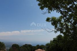 OPATIJA, BREGI - građevinski teren 1831m2 s panoramskim pogledom na more za obiteljsku kuću / villu / apartmane / kuću za iznajmljivanje sa bazenom / kuću za odmor sa bazenom, Matulji, Terreno