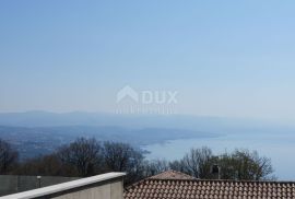 OPATIJA, BREGI - građevinski teren 1831m2 s panoramskim pogledom na more za obiteljsku kuću / villu / apartmane / kuću za iznajmljivanje sa bazenom / kuću za odmor sa bazenom, Matulji, Terreno