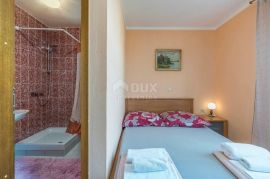 ISTRA, POREČ - Apartmanska kuća u blizini mora s pogledom na more, Poreč, Maison