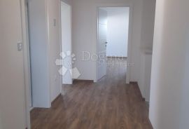 ZADNJI DVOETAŽNI STAN ČAKOVEC JUG U PRODAJI!, Čakovec, Appartement