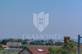 Novigrad okolica, prostrani dvoetažni stan, Novigrad, Appartment