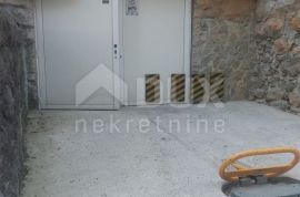 OPATIJA, CENTAR- stan 155m2 (67m2) s pogledom na more (terasa 30m2 + garaža + 2x konoba + 1 parking), Opatija, Daire