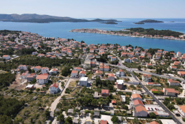 Dvoetažni apartman s vrtom, Šibenik - Okolica, Wohnung