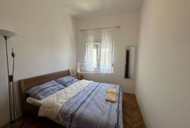 Vodice - Jednosoban stan na drugom katu zgrade, Vodice, Appartement