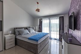 Oaza mira u Istri,Villa sa bazenom,20.000 m2 okućnice, Cerovlje, Ev