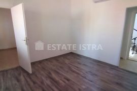 Pula, centar - 2. kat, stan 74 m2, Pula, Kвартира