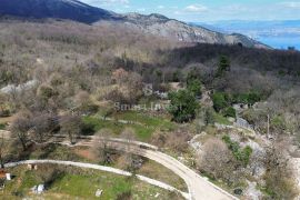 MOŠĆENICE, zemljište od 3158 m2 sa ucrtane dvije starine, Mošćenička Draga, Terreno