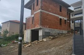 OPATIJA, MATULJI - kuća u izgradnji 230m2 + okoliš 400m2, Matulji, Σπίτι