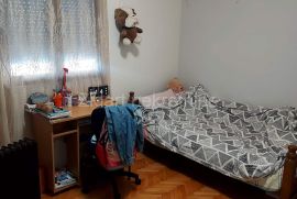 Zemun polje, stan u kući, 59m2, Zemun, Appartamento