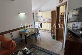 AKCIJA!!!PREUREĐENI APARTMAN NA 2. KATU S POGLEDOM NA MORE - POVLJANA, PAG, Povljana, Appartment