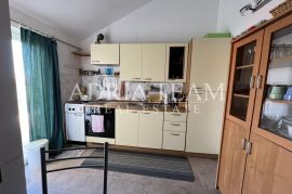 AKCIJA!!!PREUREĐENI APARTMAN NA 2. KATU S POGLEDOM NA MORE - POVLJANA, PAG, Povljana, Appartment