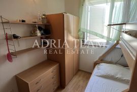 AKCIJA!!!PREUREĐENI APARTMAN NA 2. KATU S POGLEDOM NA MORE - POVLJANA, PAG, Povljana, Appartment