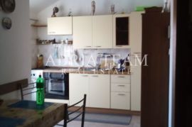 AKCIJA!!!PREUREĐENI APARTMAN NA 2. KATU S POGLEDOM NA MORE - POVLJANA, PAG, Povljana, Appartment