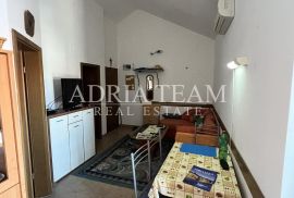 AKCIJA!!!PREUREĐENI APARTMAN NA 2. KATU S POGLEDOM NA MORE - POVLJANA, PAG, Povljana, Appartment