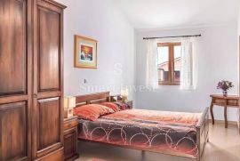 BARBAN, Prekrasna vila 4S+DB, s bazenom, u malom mirnom selu, Barban, House