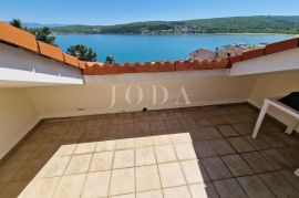 Apartman s pogledom na more 60 m od plaže, Dobrinj, Διαμέρισμα